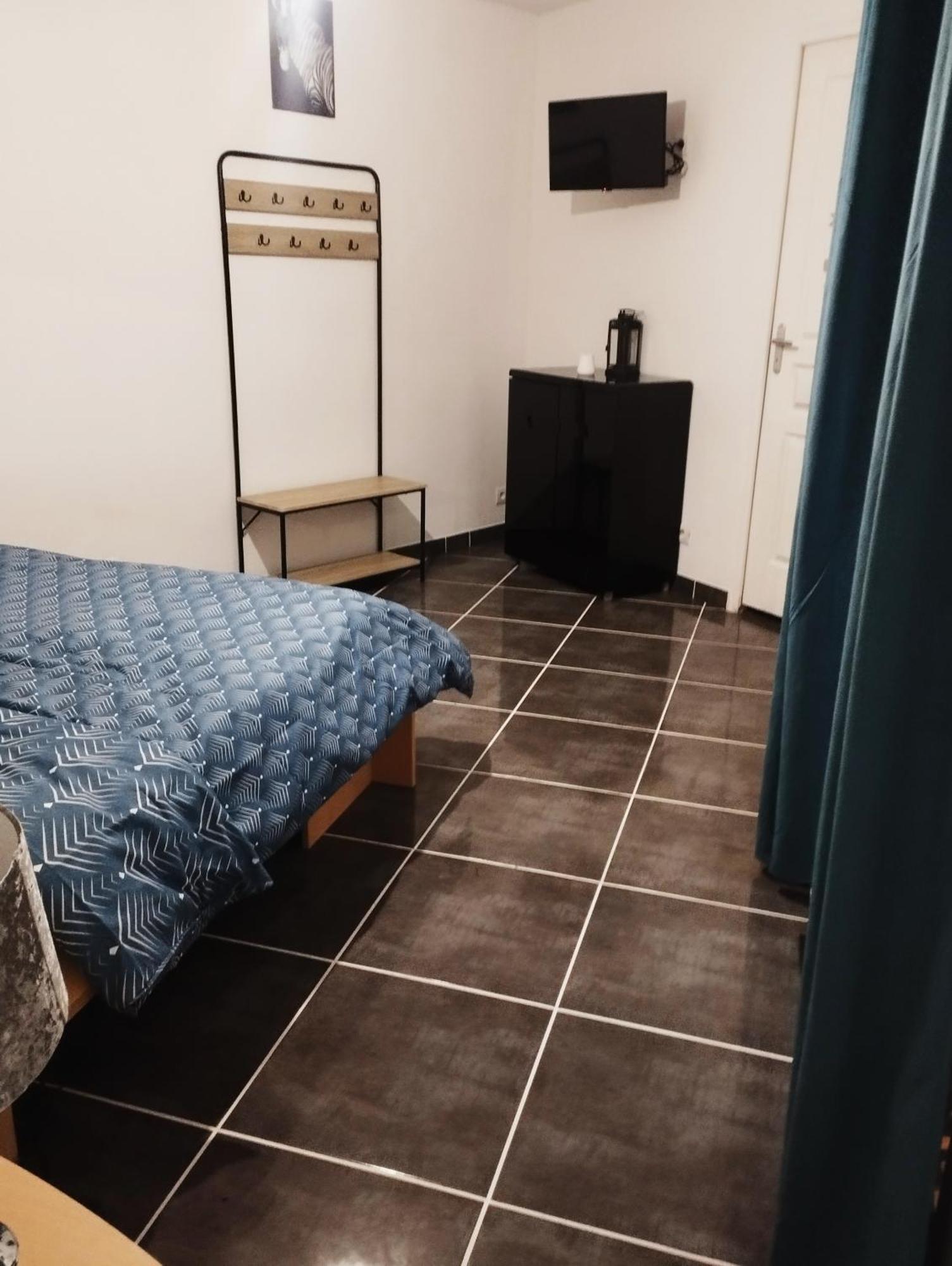 Appartement Avec Cour Plein Centre فوا المظهر الخارجي الصورة